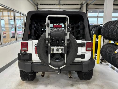 2017 Jeep Wrangler Sport
