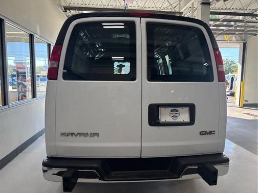 2023 GMC Savana 2500 Work Van
