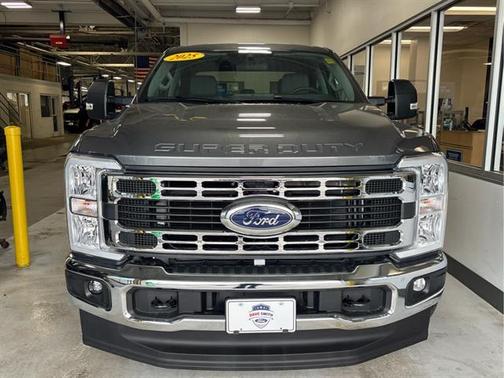 2025 Ford F-250 XLT