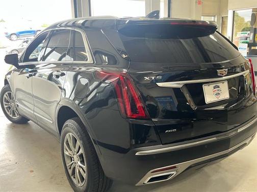 2021 Cadillac XT5 Premium Luxury