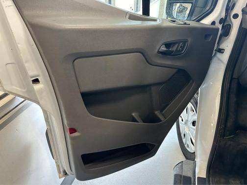 2023 Ford Transit-250