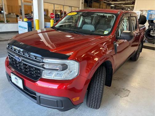 Hot Pepper Red Tinted Clearcoat 2022 Ford Maverick XLT