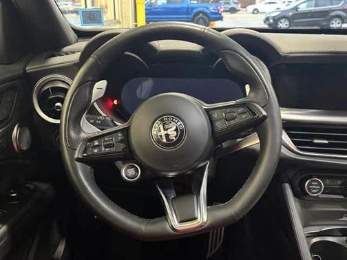 2024 Alfa Romeo Stelvio Veloce