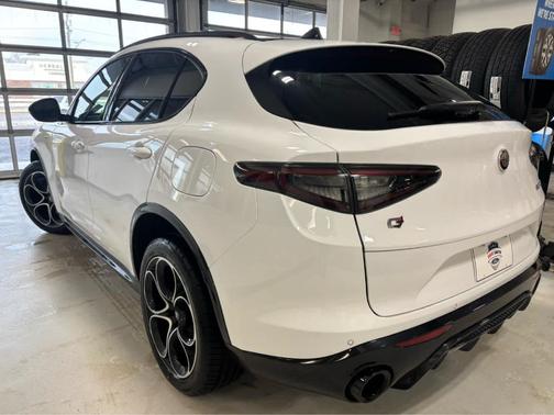 2024 Alfa Romeo Stelvio Veloce