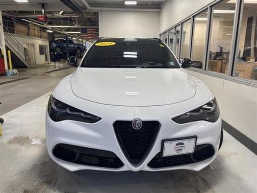 2024 Alfa Romeo Stelvio Veloce