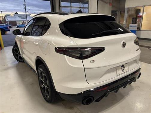 2024 Alfa Romeo Stelvio Veloce