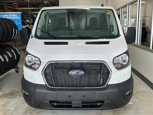 2024 Ford Transit-250 