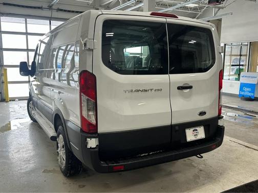 2024 Ford Transit-250 