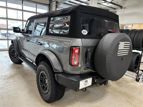 Carbonized Gray Metallic 2024 Ford Bronco Wildtrak