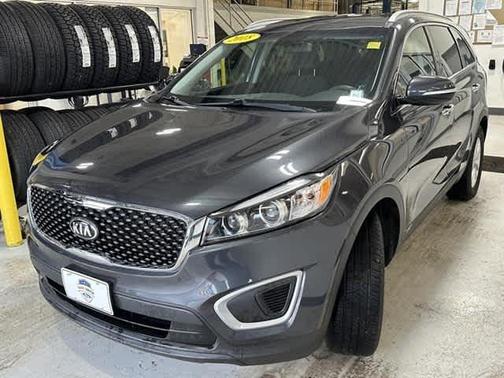 2018 Kia Sorento LX
