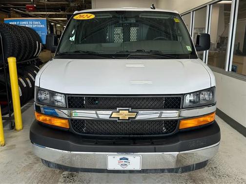 2024 Chevrolet Express 2500 Work Van
