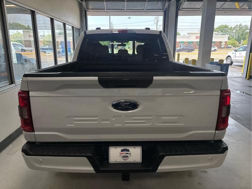 Oxford White 2021 Ford F-150 XLT