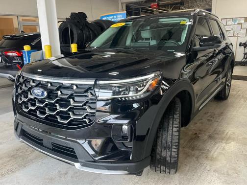 Agate Black 2025 Ford Explorer Platinum