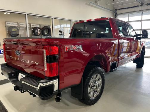 2023 Ford F-350 Lariat Super Duty