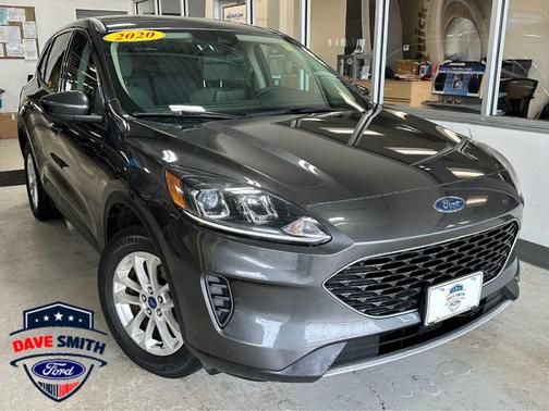 Magnetic Metallic 2020 Ford Escape SE