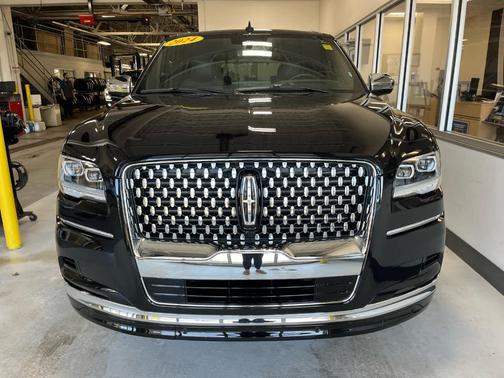 2024 Lincoln Navigator Black Label
