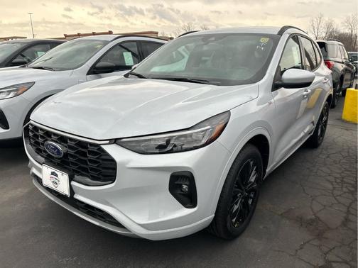 2025 Ford Escape ST-Line Elite