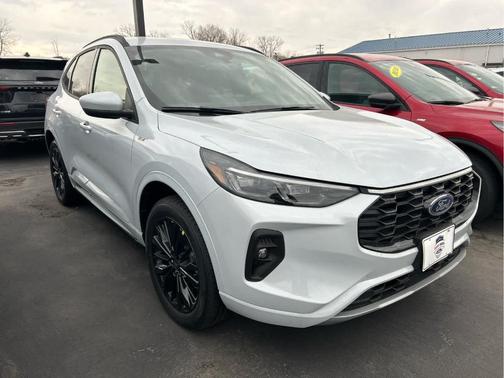 2025 Ford Escape ST-Line Elite