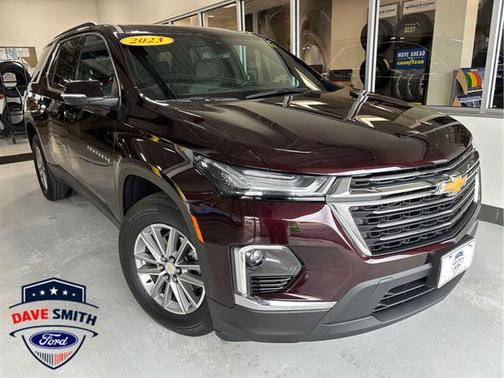 2023 Chevrolet Traverse LT Leather