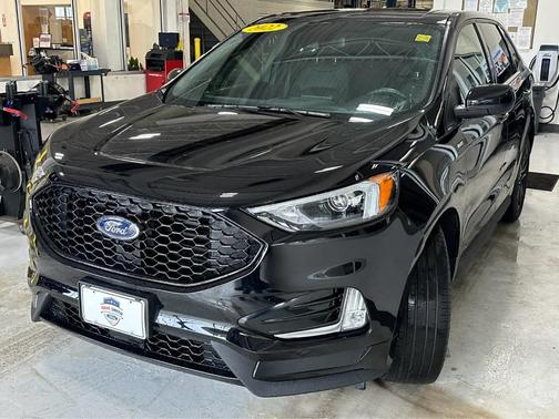 2022 Ford Edge ST-Line