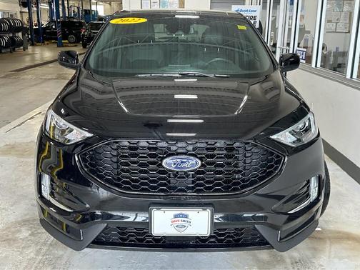 2022 Ford Edge ST-Line