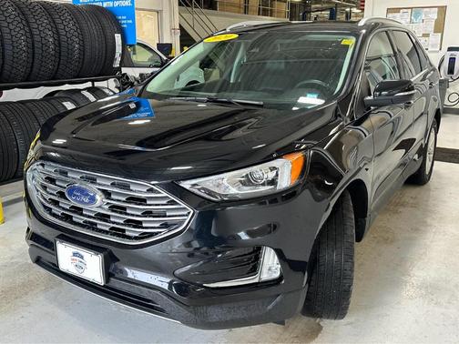 2020 Ford Edge SEL