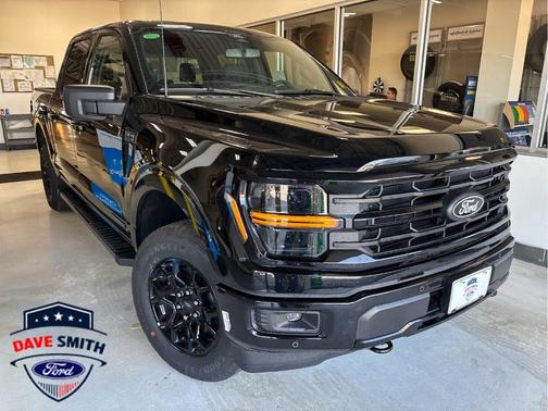 Agate Black Metallic 2026 Ford F-150 XLT
