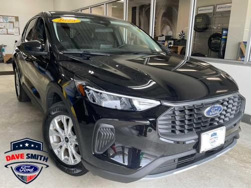 Agate Black 2023 Ford Escape Active