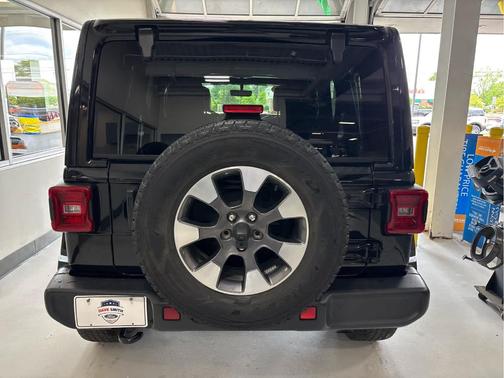 2022 Jeep Wrangler Unlimited Sahara