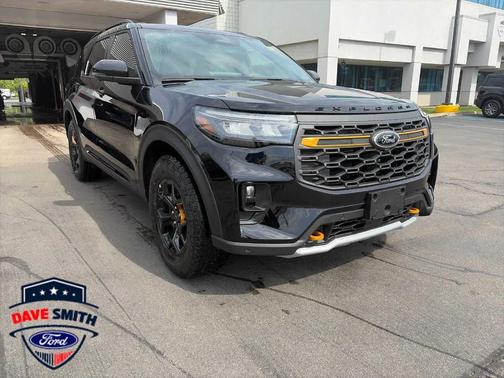 Agate Black Metallic 2026 Ford Explorer Tremor
