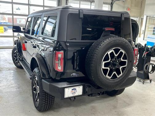 2022 Ford Bronco Base Advanced