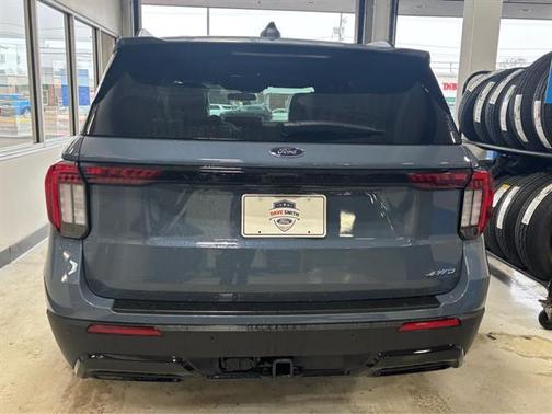 Vapor Blue Metallic 2026 Ford Explorer ST-Line