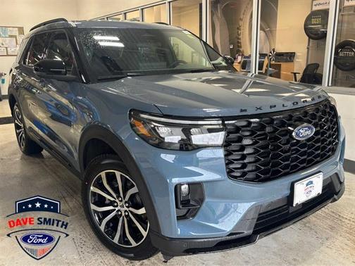 Vapor Blue Metallic 2026 Ford Explorer ST-Line