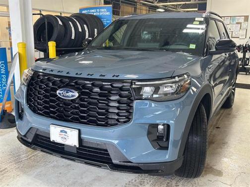Vapor Blue Metallic 2026 Ford Explorer ST-Line