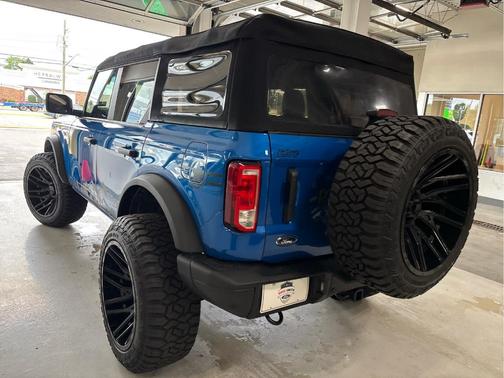 2023 Ford Bronco Black Diamond