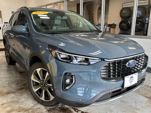 2023 Ford Escape Platinum