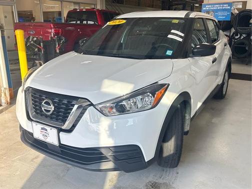 2020 Nissan Kicks S