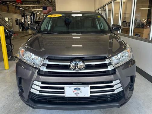 2017 Toyota Highlander LE