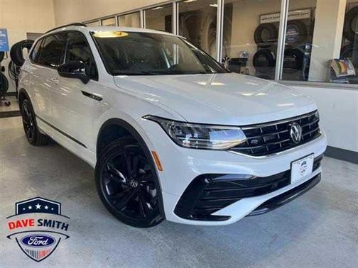 2024 Volkswagen Tiguan 2.0T SE R-Line Black