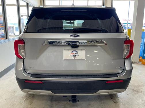 Iconic Silver Metallic 2020 Ford Explorer XLT