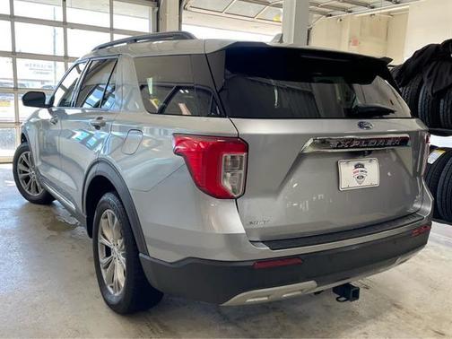 Iconic Silver Metallic 2020 Ford Explorer XLT