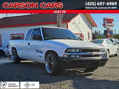 2001 Chevrolet S-10 Base