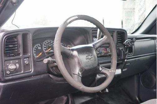 2000 Chevrolet Silverado 1500 Base