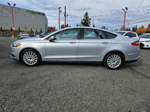 2015 Ford Fusion Hybrid S