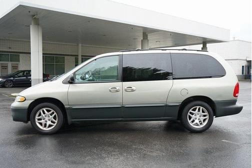 2000 Dodge Grand Caravan LE