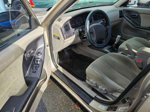 2003 Hyundai ELANTRA GLS