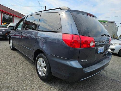 2008 Toyota Sienna LE