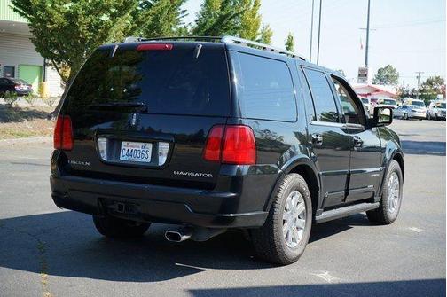 2004 Lincoln Navigator Luxury