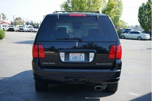 2004 Lincoln Navigator Luxury
