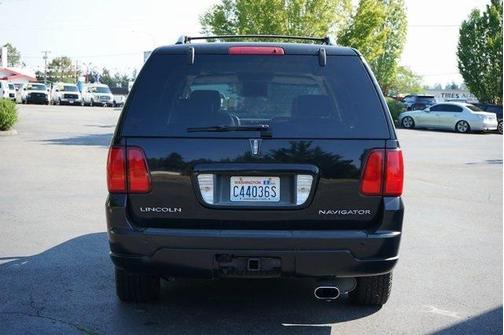 2004 Lincoln Navigator Luxury